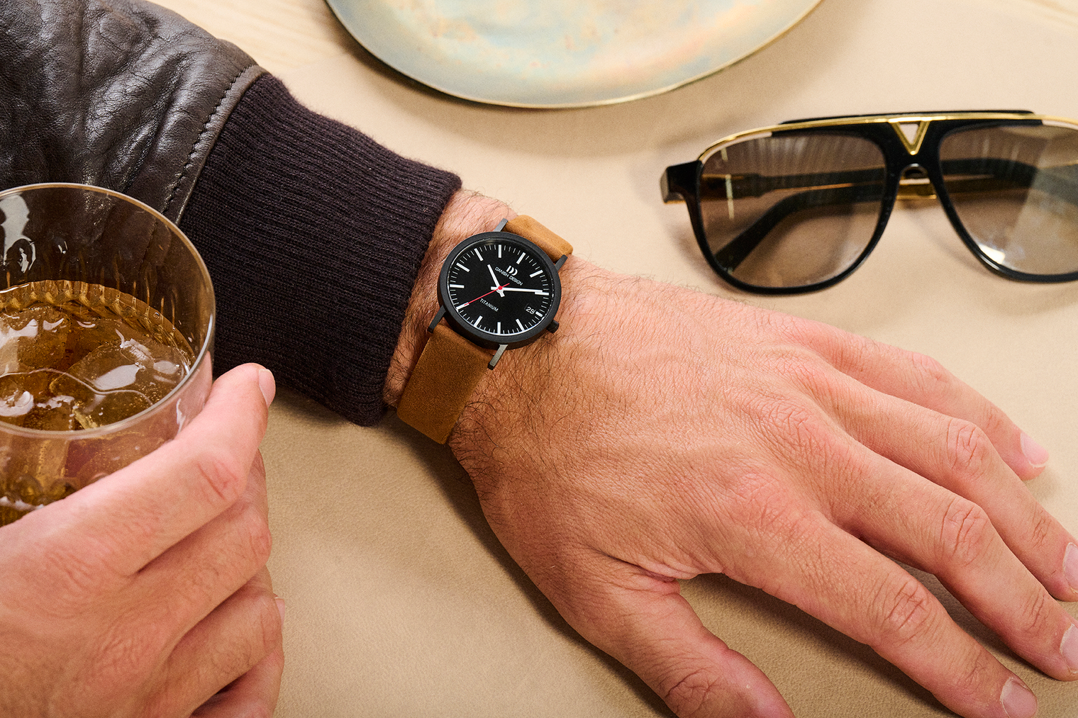 Rhine Black Brown Date Medium